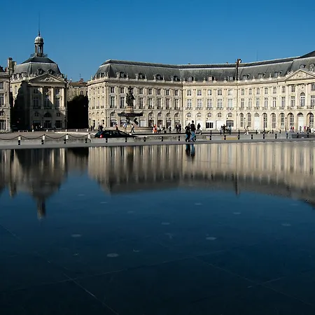 Apartment Dieu 3 *